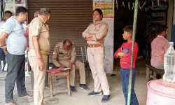 आखिर आबकारी विभाग के हाथ लग ही गई अवैध शराब आखिर आबकारी विभाग के हाथ लग ही गई अवैध शराब