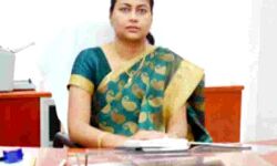 सरकार का भ्रष्टाचार पर प्रहार-पूर्व जिलाधिकारी को कर दिया सस्पेंड