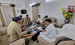 नगर की यातायात व्यवस्था सुधारने को मंत्री कपिल देव ने कसी कमर नगर की यातायात व्यवस्था सुधारने को मंत्री कपिल देव ने कसी कमर