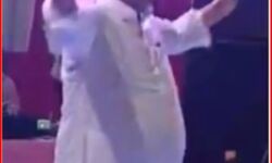 गजब का नाचे विधायक जी ने कुर्ता हिलाकर किया डांस - दिखाया एक्शन गजब का नाचे विधायक जी ने कुर्ता हिलाकर किया डांस - दिखाया एक्शन