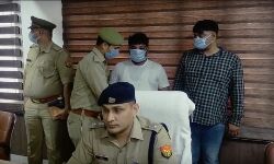 खड़ी गाड़ियों में चोरी करने वाले दो शातिर पुलिस के हत्थे चढ़े खड़ी गाड़ियों में चोरी करने वाले दो शातिर पुलिस के हत्थे चढ़े