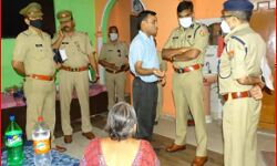 सास को बालकनी में बंद कर बहू का बदमाशों ने किया ऐसा हाल-मचा कोहराम