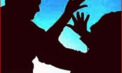 काम दिलाने के बहाने देवर ने किया भाभी से कई दिन तक रेप काम दिलाने के बहाने देवर ने किया भाभी से कई दिन तक रेप