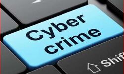 गजब- व्हाट्सएप पर DM का फोटो लगा अफसरों से की रुपयों की डिमांड