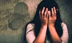 मां ने नाबालिग बेटी के साथ दुष्कर्म करने की पुलिस में दी पति की झूठी शिकायत