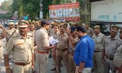 माफिया पर चला पुलिस का डंडा- संजीव जीवा की 4 करोड़ की संपत्ति जब्त माफिया पर चला पुलिस का डंडा- संजीव जीवा की 4 करोड़ की संपत्ति जब्त