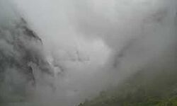 बादल फटा- तीन प्रवासी मजदूरों की मौत बादल फटा- तीन प्रवासी मजदूरों की मौत