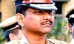 जांच रोकने को सरकार बना रही थी दबाव-DGP ने दिया इस्तीफा