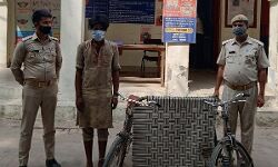 चंद घंटों में की चोरी की वारदात को बेपर्दा- माल किया बरामद चंद घंटों में की चोरी की वारदात को बेपर्दा- माल किया बरामद