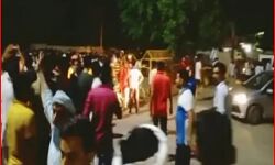 छेड़खानी के विरोध पर विहिप नेता पर जानलेवा हमला-बना तनाव, इंटरनेट बंद छेड़खानी के विरोध पर विहिप नेता पर जानलेवा हमला-बना तनाव, इंटरनेट बंद