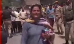 टारगेट किलिंग-घर में घुसकर SPO को गोली मारी- जगह जगह प्रदर्शन टारगेट किलिंग-घर में घुसकर SPO को गोली मारी- जगह जगह प्रदर्शन