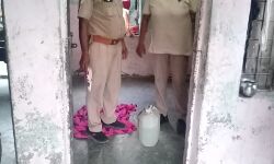 कच्ची शराब का तस्कर फरार-टीम ने बरामद की कच्ची दारू