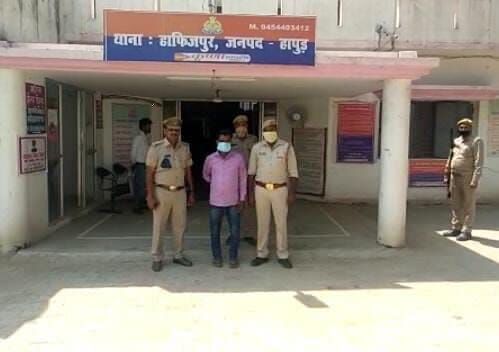 रेप के मामले में फरार चल रहा रेपिस्ट दबोचा