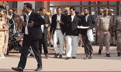 गलियों तक मुस्तैद फोर्स-ज्ञानवापी सर्वे का काम पूरा-ड्रोन से वीडियोग्राफी गलियों तक मुस्तैद फोर्स-ज्ञानवापी सर्वे का काम पूरा-ड्रोन से वीडियोग्राफी