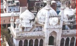 ज्ञानवापी में मिला शिवलिंग-कोर्ट DM को ने दिए जगह को सील करने के आदेश ज्ञानवापी में मिला शिवलिंग-कोर्ट DM को ने दिए जगह को सील करने के आदेश