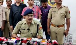 मुठभेड़ में पुलिस ने गिरफ्तार किए 5 शातिर- लाखों की नगदी व माल बरामद मुठभेड़ में पुलिस ने गिरफ्तार किए 5 शातिर- लाखों की नगदी व माल बरामद