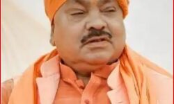 UP के इस MLA की खतरे में पड़ी विधायकी- हाईकोर्ट ने किया तलब UP के इस MLA की खतरे में पड़ी विधायकी- हाईकोर्ट ने किया तलब