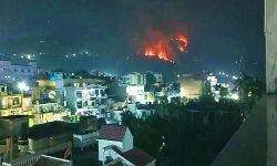 माता वैष्णो देवी की त्रिकुटा पहाड़ियों में लगी आग माता वैष्णो देवी की त्रिकुटा पहाड़ियों में लगी आग