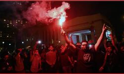 2 हफ्ते बाद हटा आपातकाल- हालात अभी तक भी गंभीर- लोगों में गुस्सा