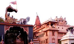 धर्मस्थलों पर मिलेगी सुविधायुक्त पार्किंग धर्मस्थलों पर मिलेगी सुविधायुक्त पार्किंग