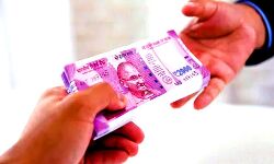 11 लाख की रिश्वत ले रहे सब-रजिस्ट्रार को रंगे हाथ पकड़ा