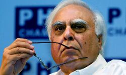 हाथ का साथ छोड़ SP में शामिल होंगे बागी कपिल- साइकिल पे बैठ जाएंगे राज्यसभा हाथ का साथ छोड़ SP में शामिल होंगे बागी कपिल- साइकिल पे बैठ जाएंगे राज्यसभा