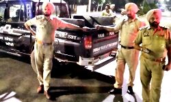 खत्म की हनक-सीएम ने 424 वीआईपी लोगों की सुरक्षा ली वापस खत्म की हनक-सीएम ने 424 वीआईपी लोगों की सुरक्षा ली वापस