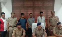 हापुड़ में फिर पकड़ी तमंचा फैक्ट्री- तीन शातिर गिरफ्तार हापुड़ में फिर पकड़ी तमंचा फैक्ट्री- तीन शातिर गिरफ्तार