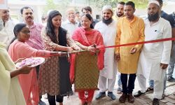 शिविर लगाकर हज जाने वाले यात्रियों का किया टीकाकरण- CDO ने किया शुभारंभ शिविर लगाकर हज जाने वाले यात्रियों का किया टीकाकरण- CDO ने किया शुभारंभ