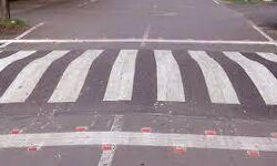 दुर्घटना रोकने के लिए बनाए गए स्पीड ब्रेकर कर रहे एक्सीडेंट का इंतजाम दुर्घटना रोकने के लिए बनाए गए स्पीड ब्रेकर कर रहे एक्सीडेंट का इंतजाम