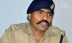 SSP ने सस्पेंड किए 2 दारोगा- मचा हड़कंप SSP ने सस्पेंड किए 2 दारोगा- मचा हड़कंप