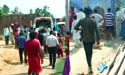 नमाज के दौरान मस्जिद की छत गिरी- एक की मौत नमाज के दौरान मस्जिद की छत गिरी- एक की मौत