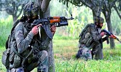 अनंतनाग में मुठभेड़, सुरक्षा बलों ने हिजबुल कमांडर को किया ढेर अनंतनाग में मुठभेड़, सुरक्षा बलों ने हिजबुल कमांडर को किया ढेर