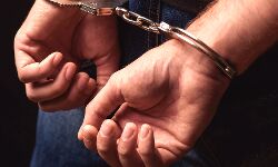 रंगदारी मांगने पर रिटार्यड दरोगा के बेटे गिरफ्तार