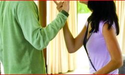 अचानक पहुंची पत्नी ने किया सबकुछ गुड गोबर-गर्लफ्रेंड का हुआ ऐसा हाल अचानक पहुंची पत्नी ने किया सबकुछ गुड गोबर-गर्लफ्रेंड का हुआ ऐसा हाल