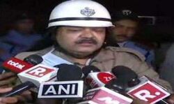 पार्किंग में लगी आग- अनेक वाहन जले