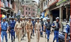 जुम्मे से पहले 52 दिन के लिए धारा 144, 5 लोगों के एकत्र होने पर प्रतिबंध