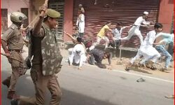 नमाज के बाद बवाल पर सख्त हुए योगी ने दिए कार्यवाही के निर्देश नमाज के बाद बवाल पर सख्त हुए योगी ने दिए कार्यवाही के निर्देश