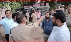 पुलिस के तेवर देख सपा MLA के छूटे पसीने, मौका ताड पतली गली से निकले