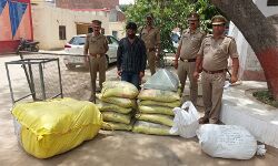 नकली सीमेंट बनाकर लोगों को लगाता था चूना- पुलिस के चढ़ा हत्थे