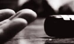 घरवाले नहीं हुए राजी तो प्रेमी युगल ने बगीचे में खा लिया जहर