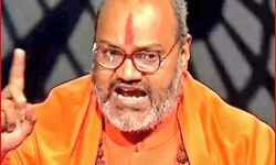 लॉरेंस के नाम से नरसिंहानंद गिरि को गर्दन काटने की धमकी- मांगी सुरक्षा लॉरेंस के नाम से नरसिंहानंद गिरि को गर्दन काटने की धमकी- मांगी सुरक्षा