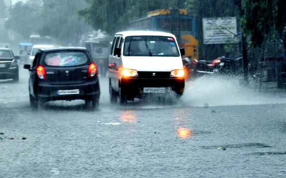 झमाझम बारिश ने गर्मी से दी राहत- किसानों की हुई पौबारह