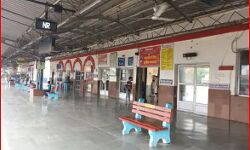 अग्निपथ विरोध को लेकर 8 ट्रेने रदद- हापुड़ स्टेशन पर पसरा सन्नाटा