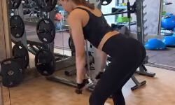 कृति सैनन ने शेयर किया वर्कआउट वीडियो कृति सैनन ने शेयर किया वर्कआउट वीडियो