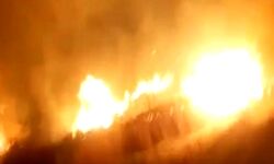 चूड़ी फैक्ट्री में लगी भीषण आग से एक परिवार के चार झुलसे