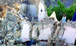 धरती के हिलते ही मच गई चौतरफा तबाही, सैकड़ों की मौत