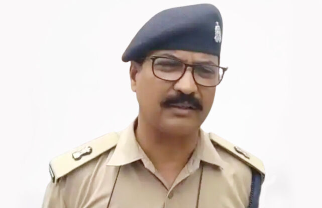 पुलिस अफसर के कुलदीप से जगमग हो रहा है मुजफ्फरनगर