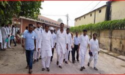 वोटों की गिनती में पूरी तरह हांफे बसपा उम्मीदवार बीच में ही वापस लौटे वोटों की गिनती में पूरी तरह हांफे बसपा उम्मीदवार बीच में ही वापस लौटे