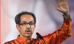 शिवसेना के 16 विधायकों पर अयोग्यता की तलवार-अब कानूनी लड़ाई शुरु शिवसेना के 16 विधायकों पर अयोग्यता की तलवार-अब कानूनी लड़ाई शुरु